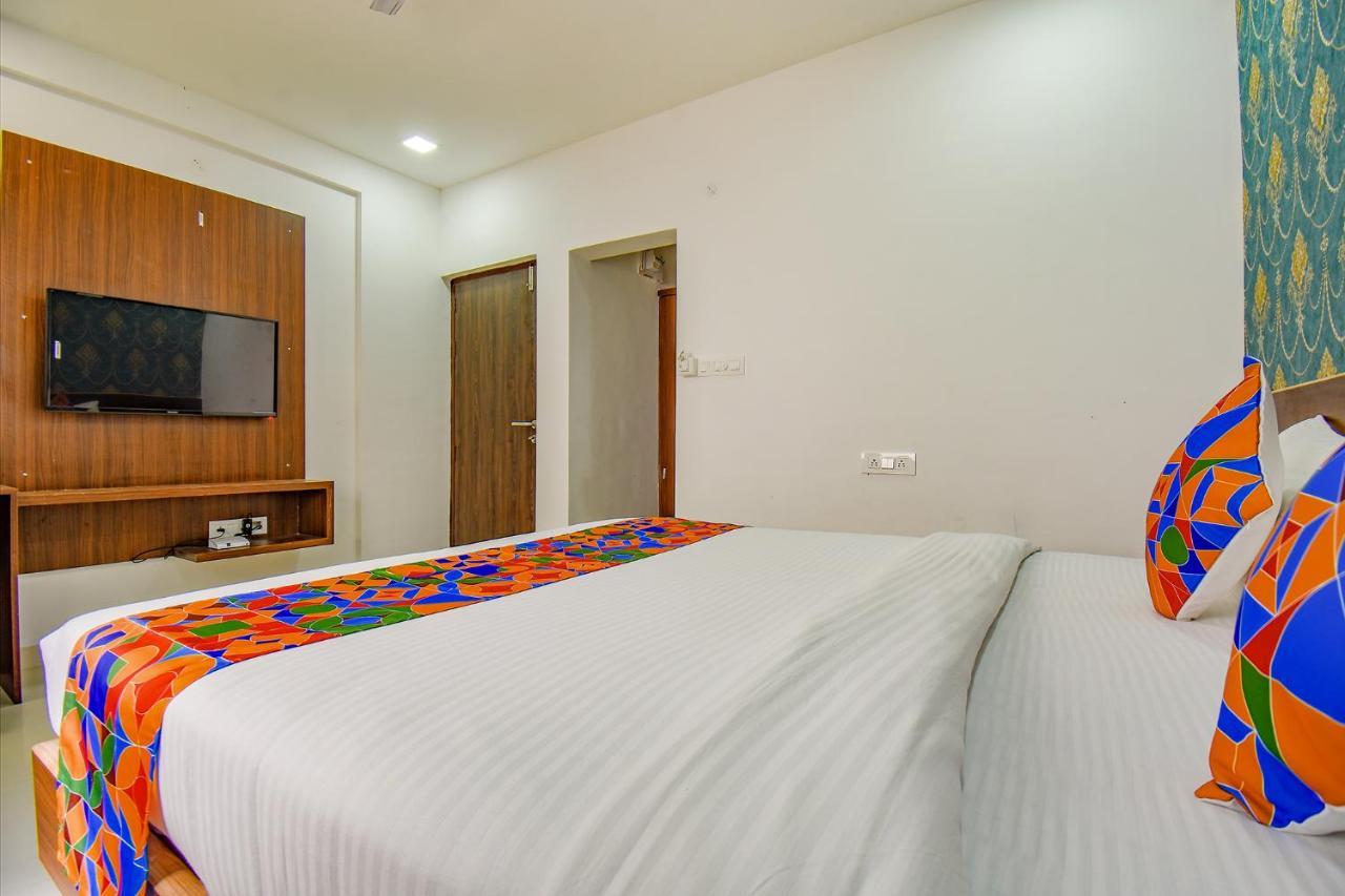 Hotel Fabhotel Fortune Suites