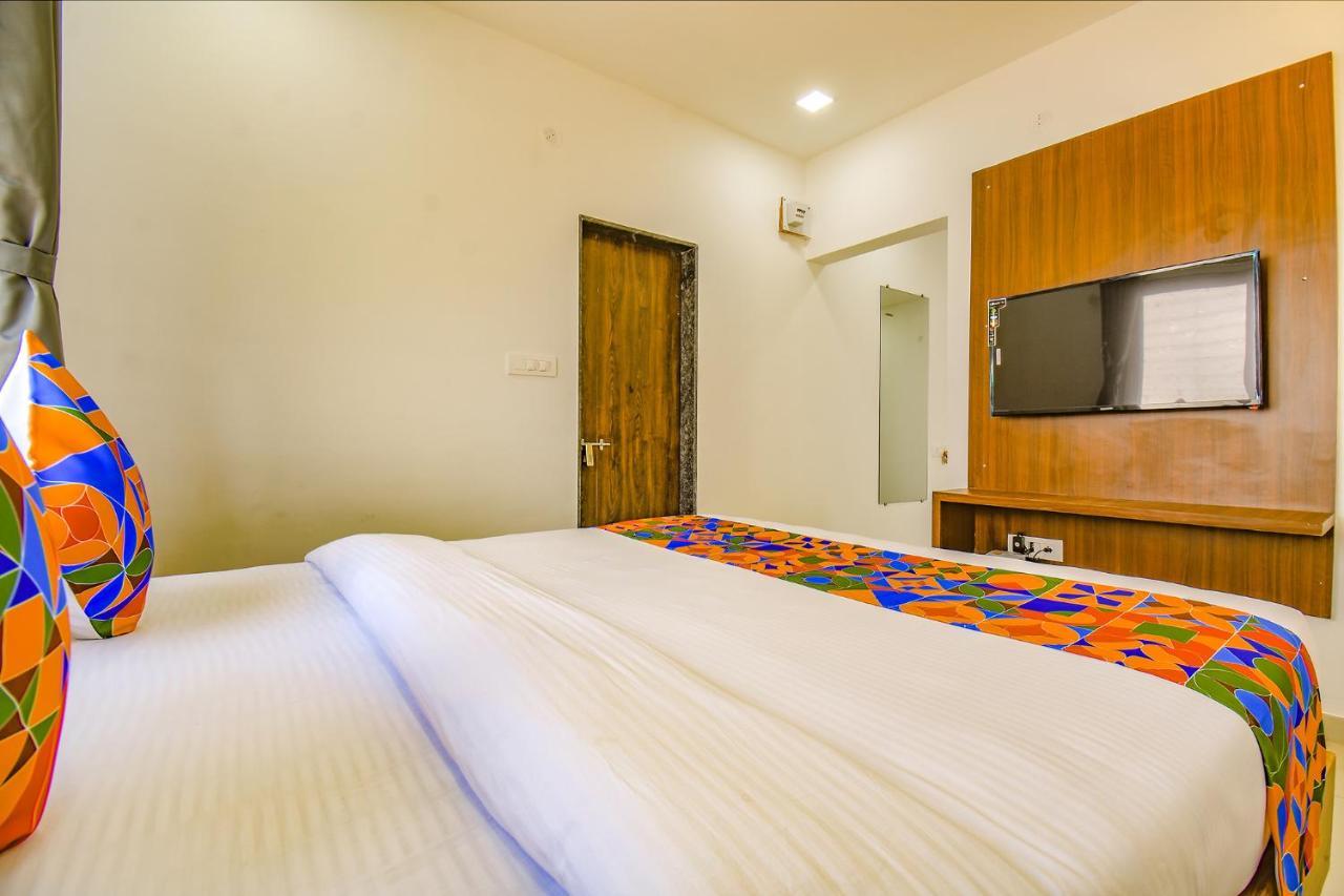 Fabhotel Fortune Suites 3*